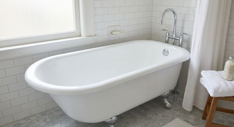 Porcelain Tub Resurfacing in Denver, CO